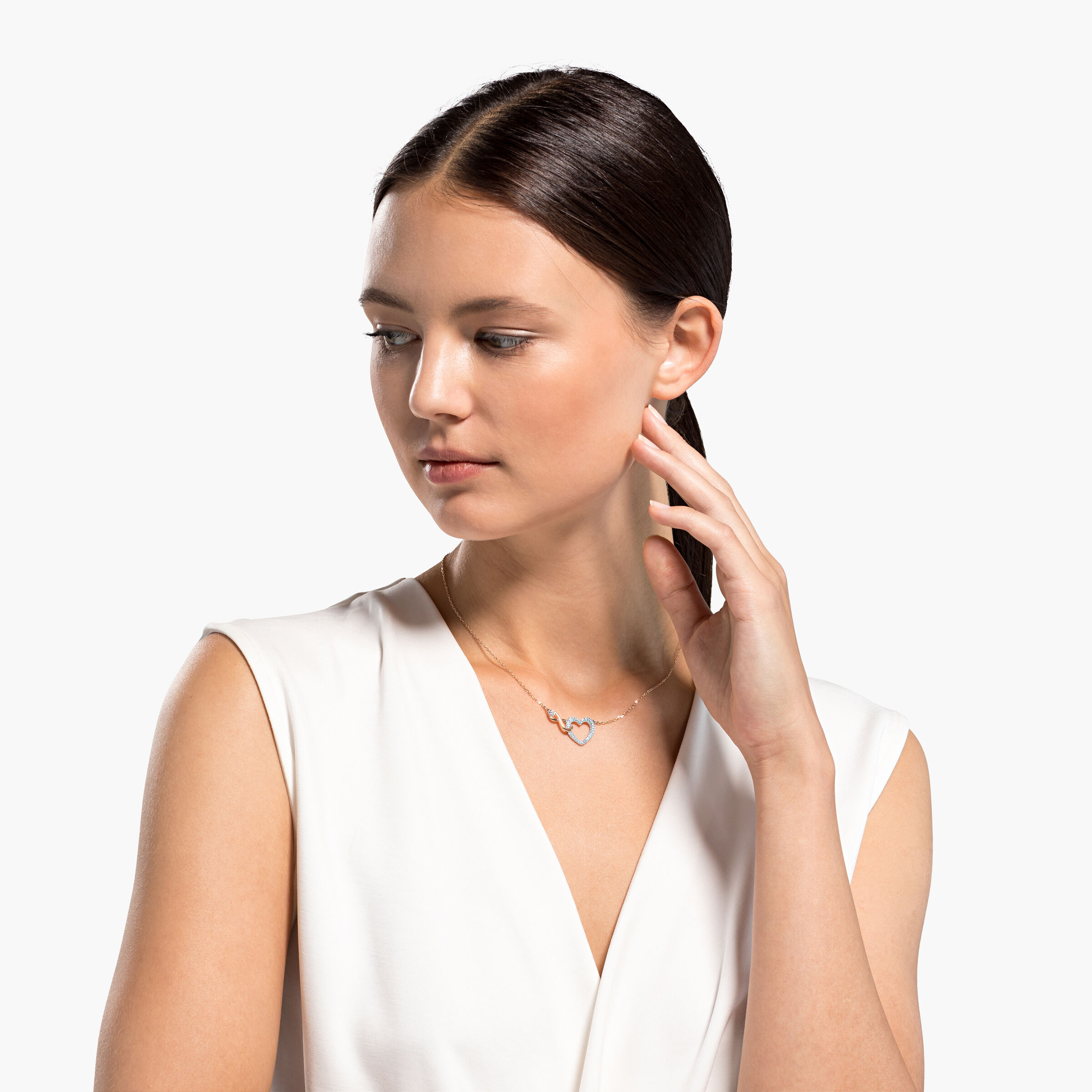 Swarovski shop infinity necklace
