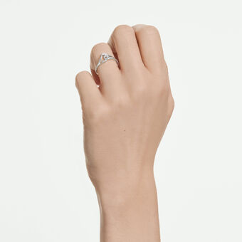 swarovski classica ring  round cut  interlocking  white  sterling silver