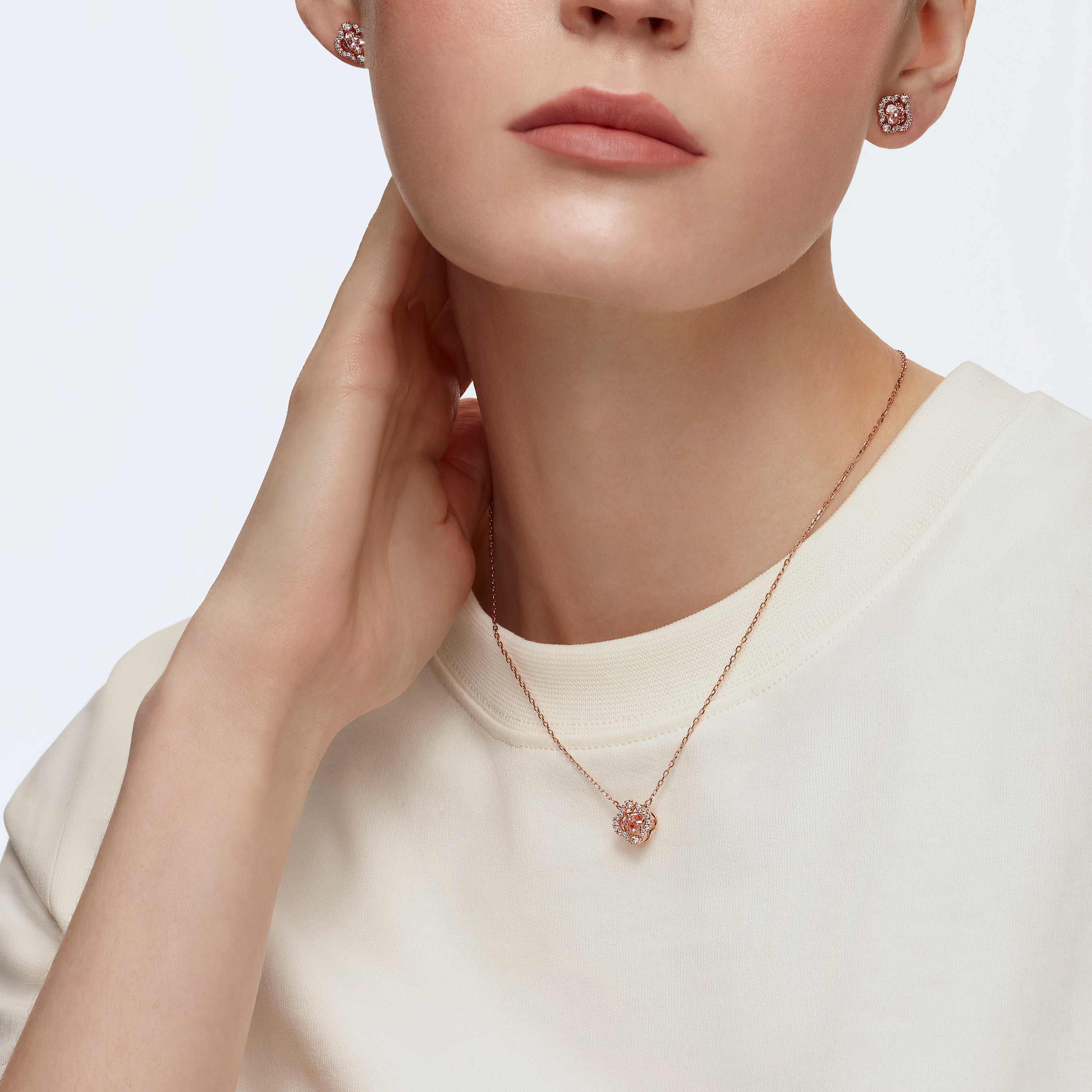 swarovski una set  mixed cuts  clover  pink  rose gold tone plated