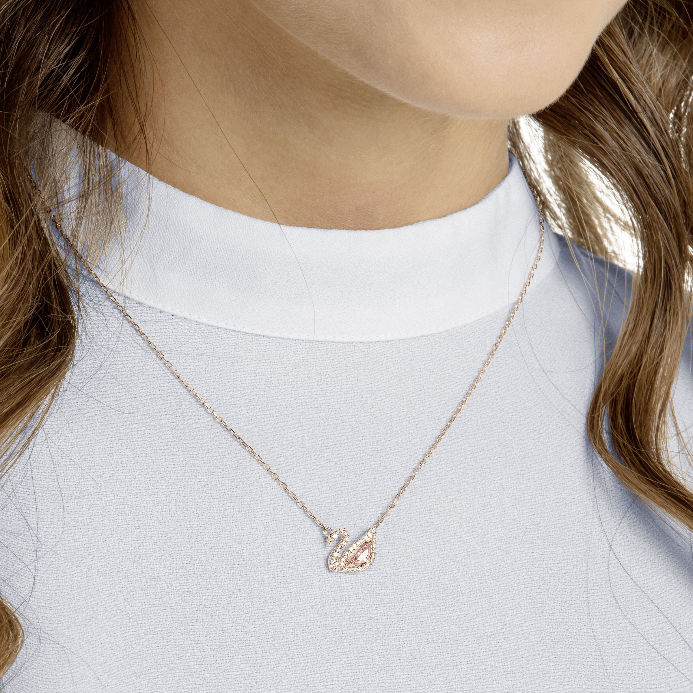 Swarovski swan necklace outlet silver