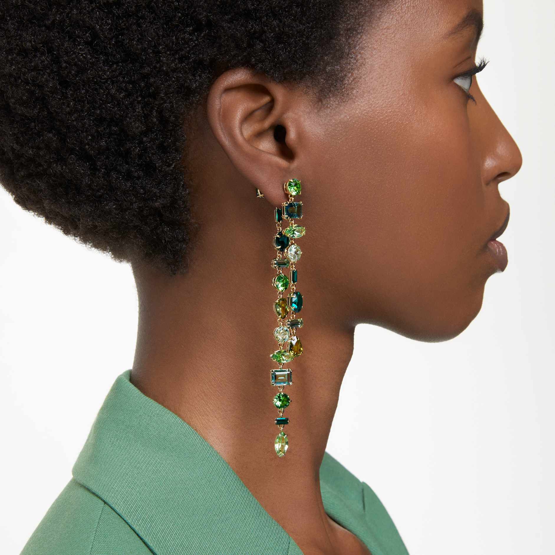 swarovski gema drop earrings  asymmetrical design  mixed cuts  extra long  green  gold tone plated