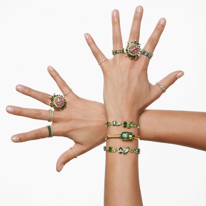 swarovski matrix ring  round cut  green  gold tone plated