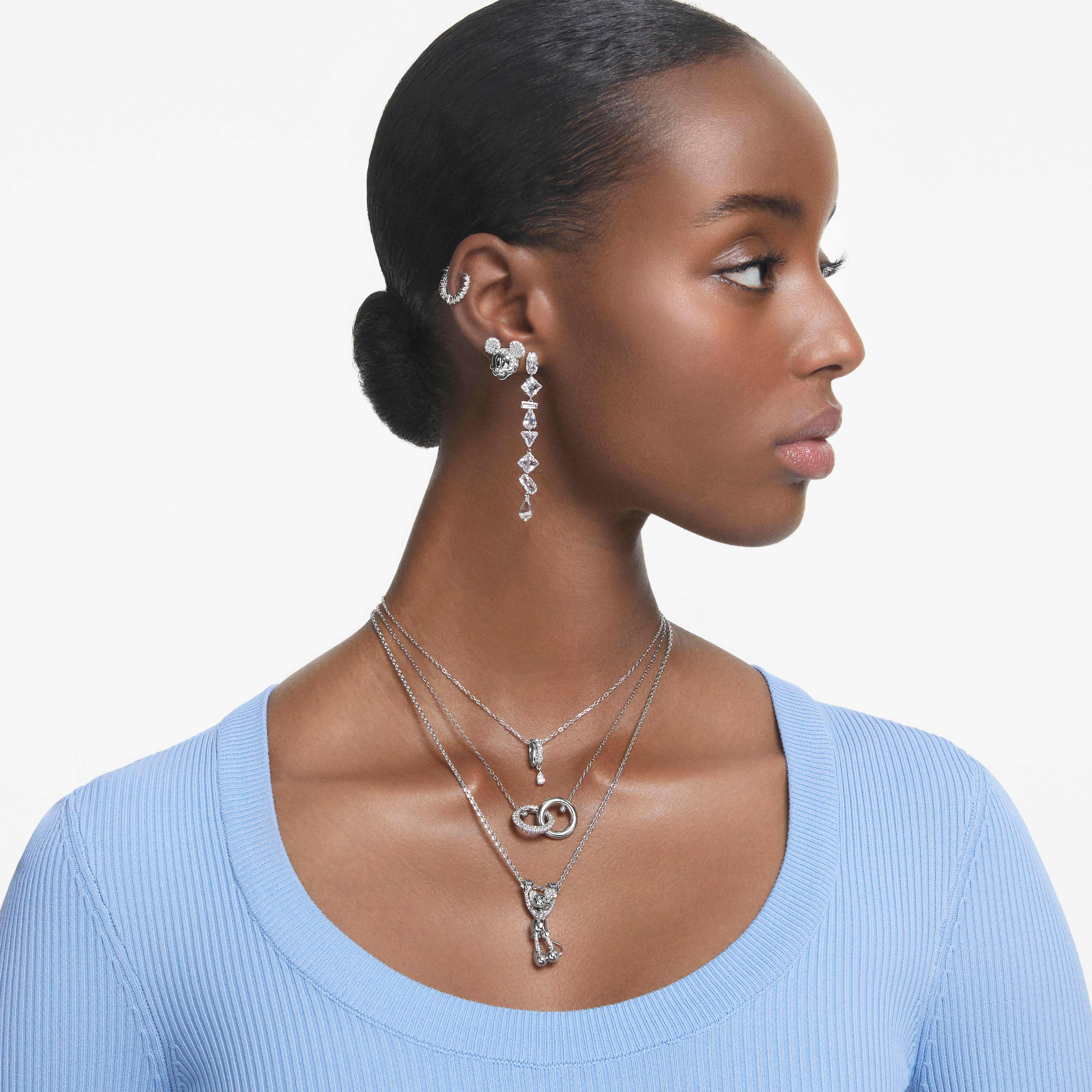 swarovski dextera pendant  interlocking loop  white  rhodium plated